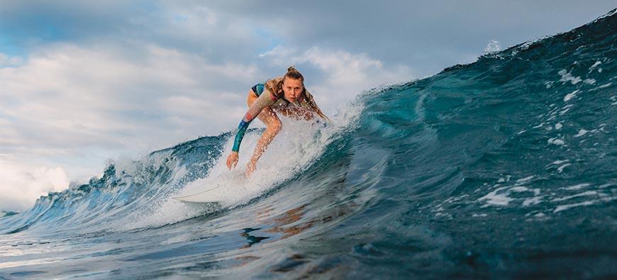 Top 10 Surf Tips for Girls and Women